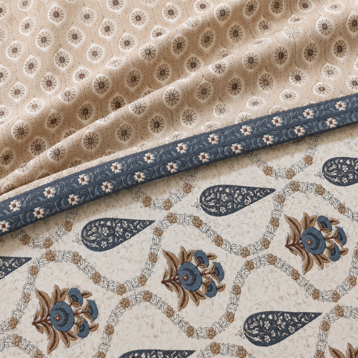 VASTRA Ivory Blue Heritage 100% Pure Cotton King Size Bedsheet with 2 Pillow Covers | Premium Printed Bedding Set (108 × 108 Inches)